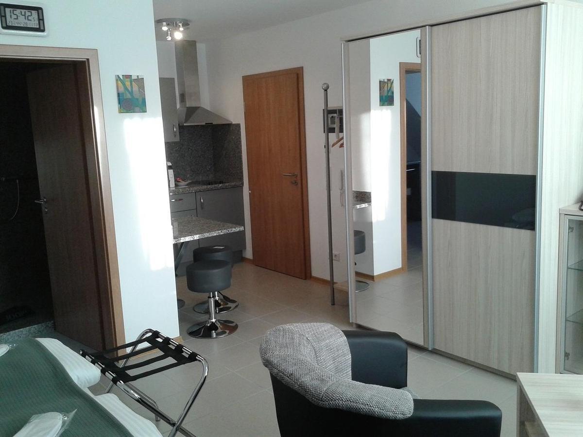 DZT-Schwarzwaldhotel garni Unterkirnach Zimmer foto